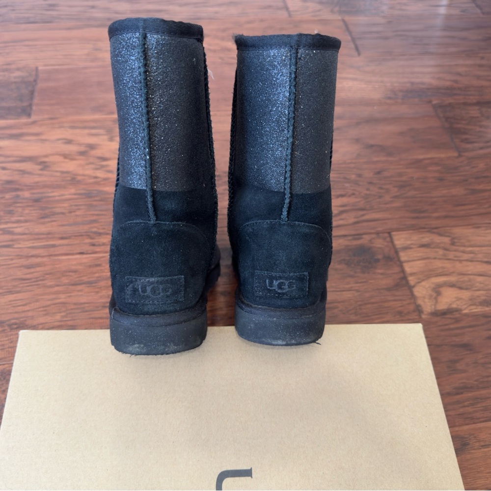 UGG Classic Short Sparkle Boots - Picture 7 of 10